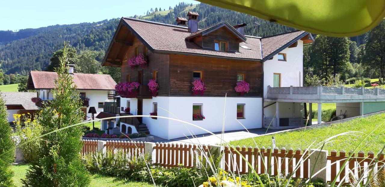 Ferienwohnung Neuheim Нийдерау Екстериор снимка