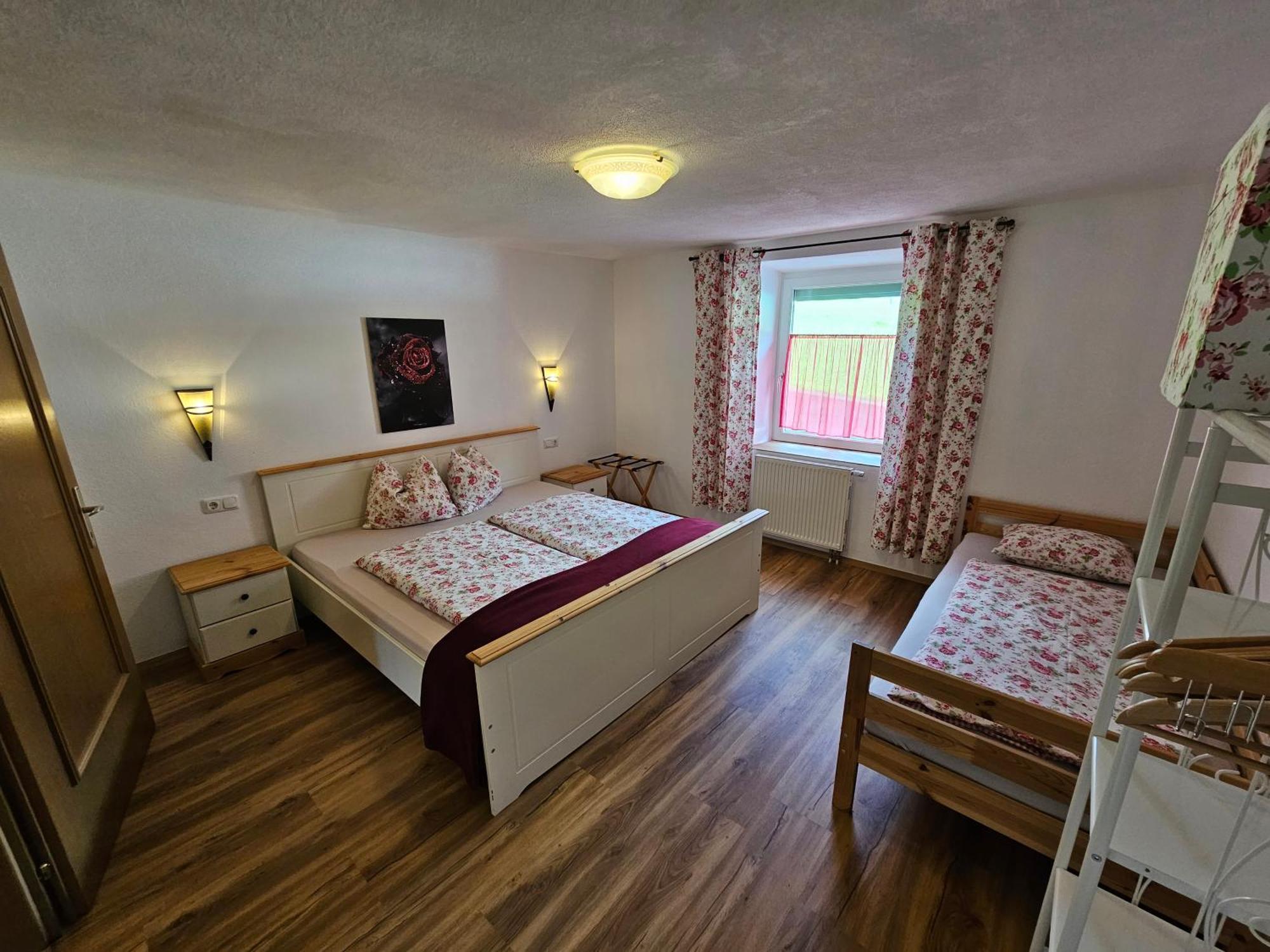 Ferienwohnung Neuheim Нийдерау Екстериор снимка